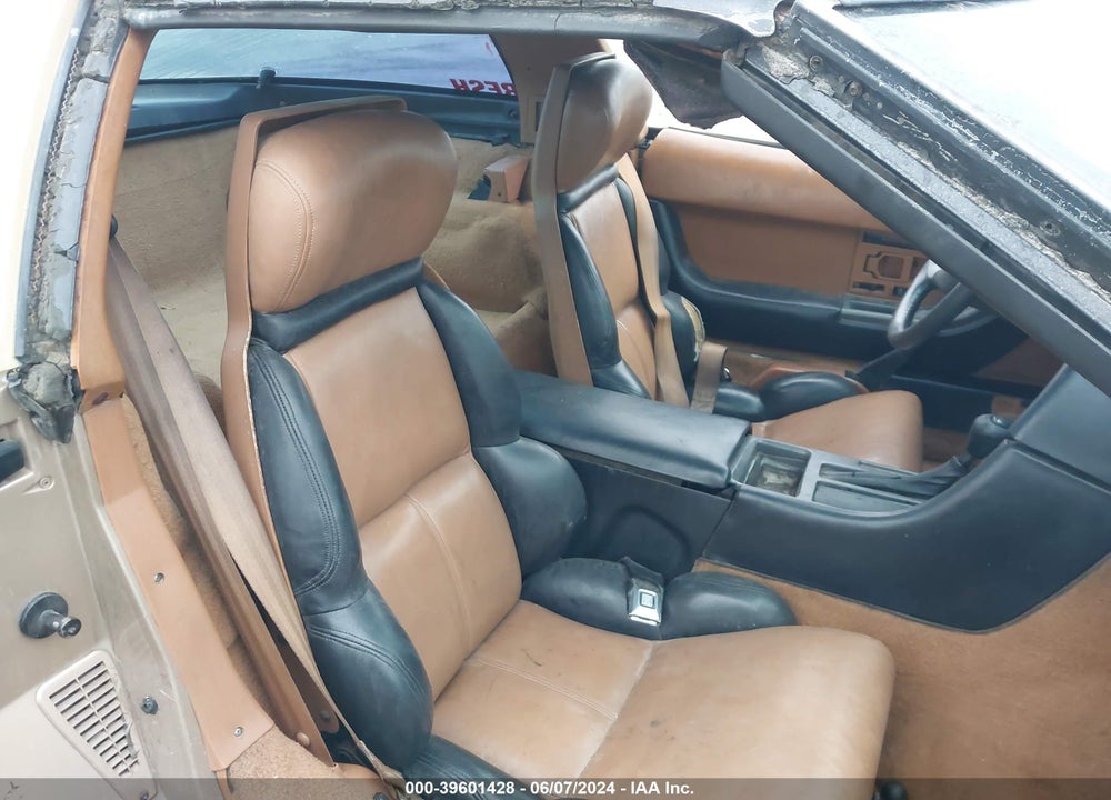 1991 CHEVROLET CORVETTE VIN: 1G1YY2381M5104684