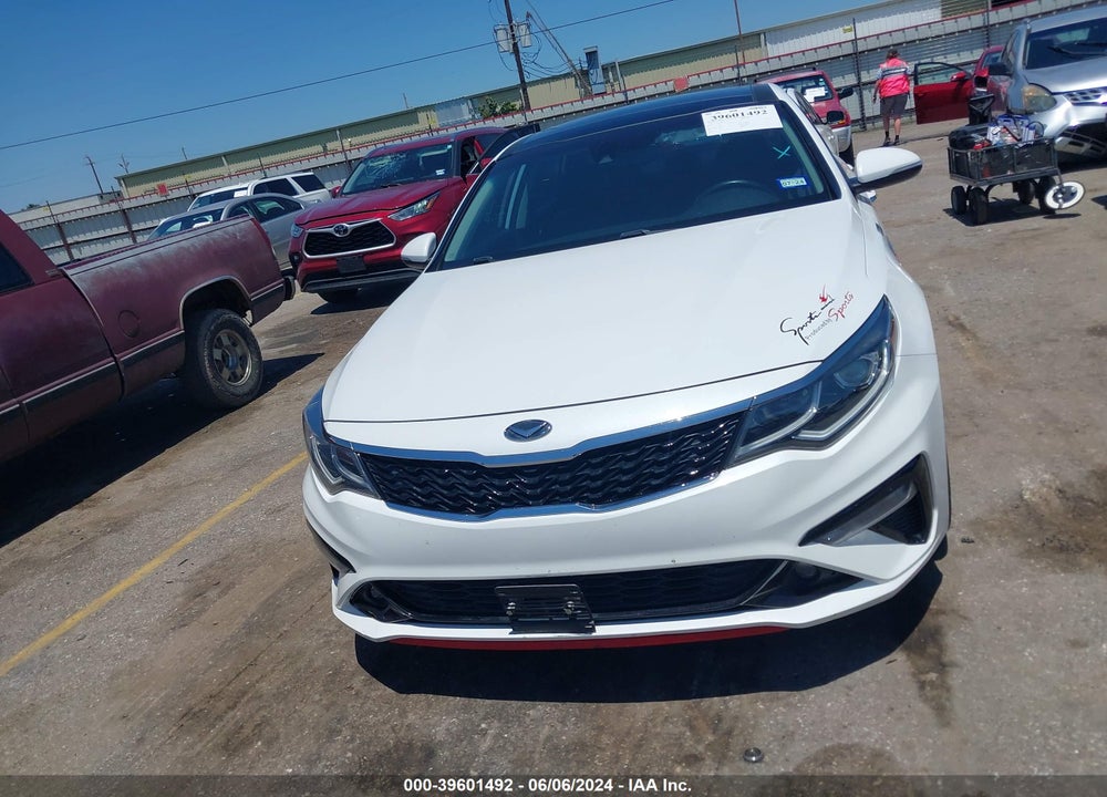 2019 KIA OPTIMA S VIN: 5XXGT4L3XKG359103