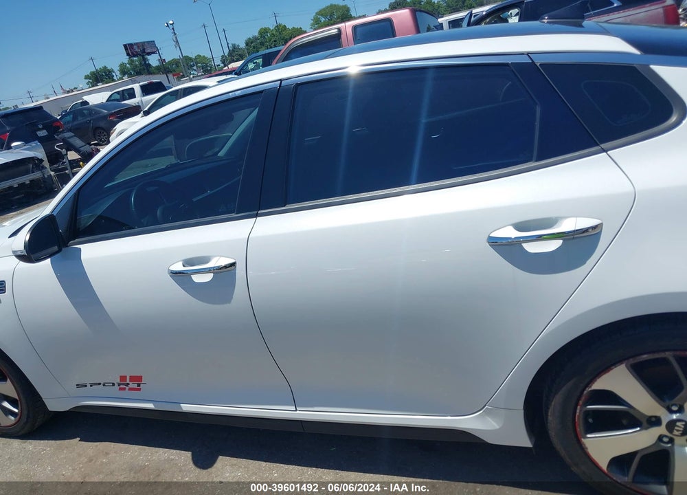 2019 KIA OPTIMA S VIN: 5XXGT4L3XKG359103