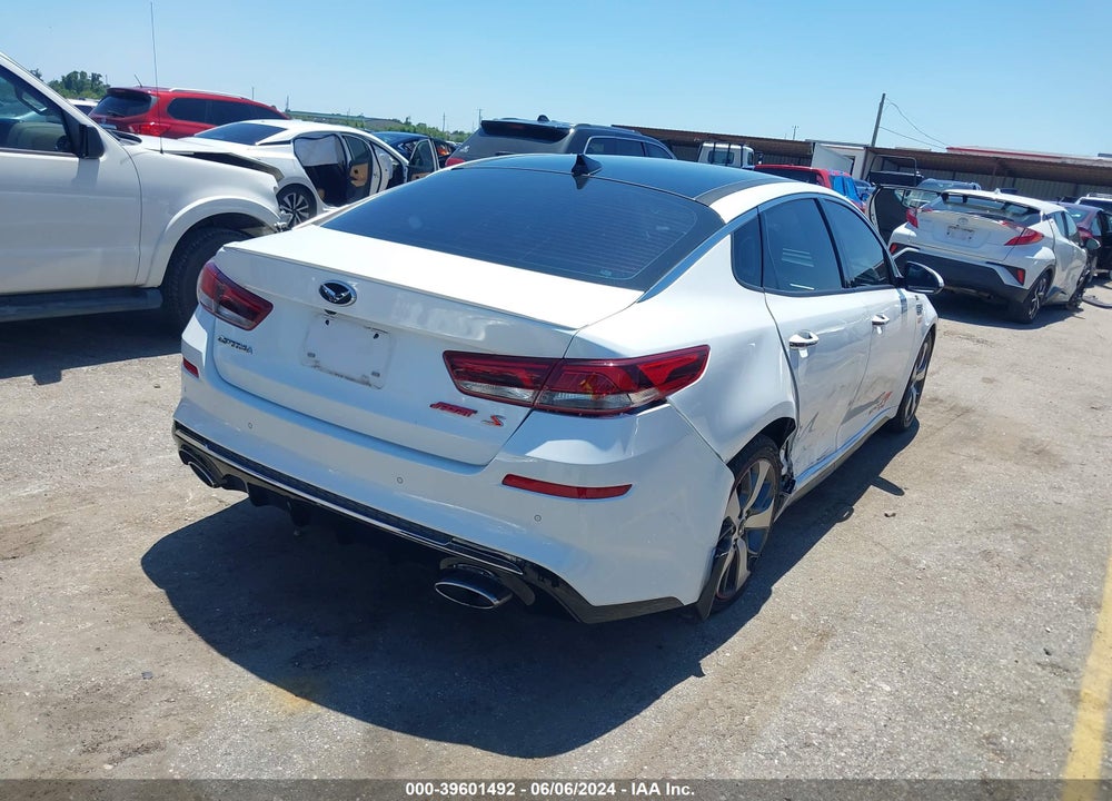 2019 KIA OPTIMA S VIN: 5XXGT4L3XKG359103