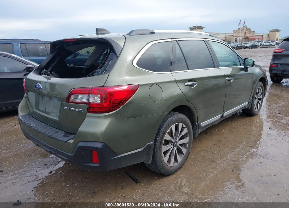 2018 SUBARU OUTBACK 2.5I TOURING VIN: 4S4BSATC8J3251648