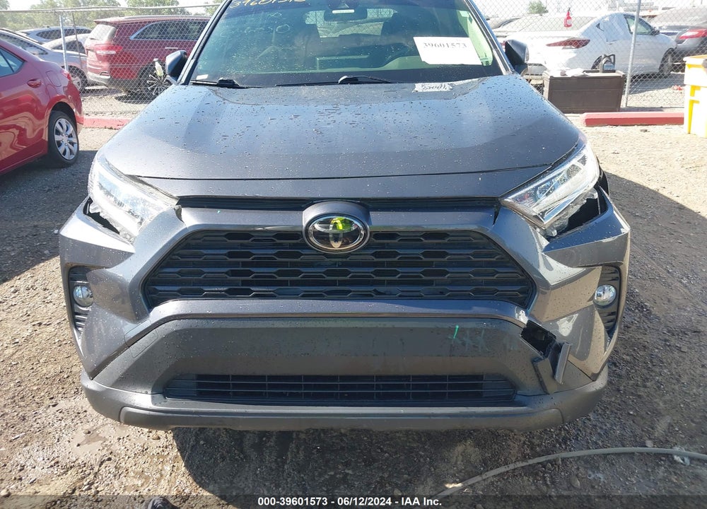 2019 TOYOTA RAV4 XLE VIN: JTMP1RFV8KJ006130