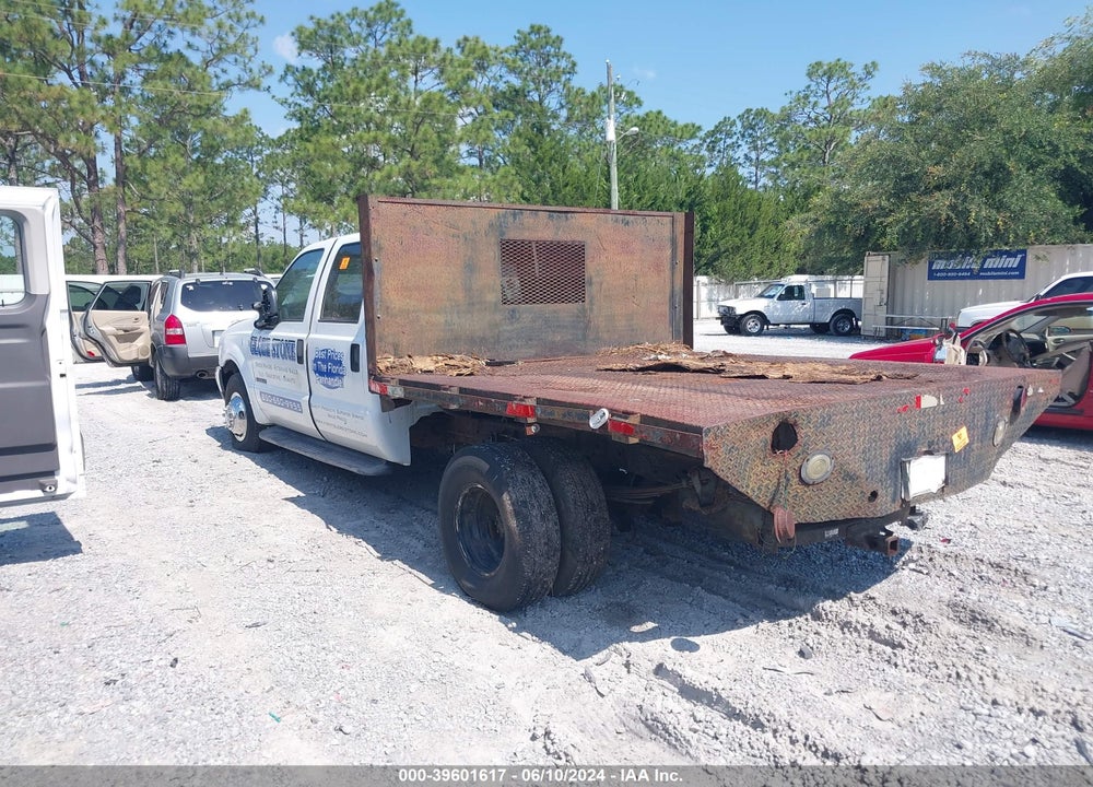1999 FORD F-350 LARIAT/XL/XLT VIN: 1FTWW32F4XEE50842