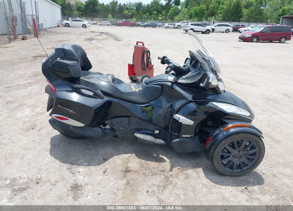 2014 CAN-AM SPYDER ROADSTER RT/RTS/RT LIMITED VIN: 2BXNBDD10EV000529