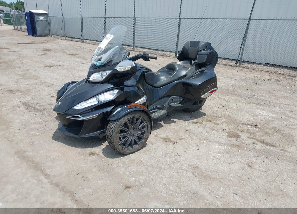 2014 CAN-AM SPYDER ROADSTER RT/RTS/RT LIMITED VIN: 2BXNBDD10EV000529