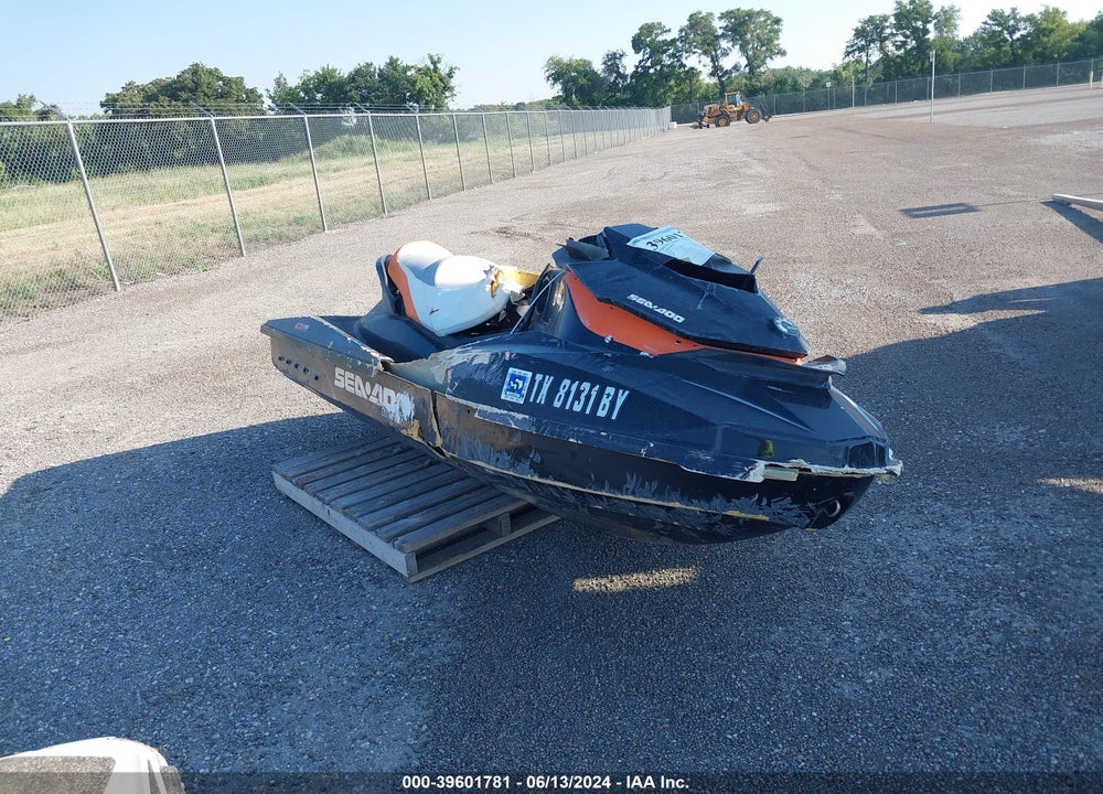 2013 SEADOO --- VIN: YDV32721C313