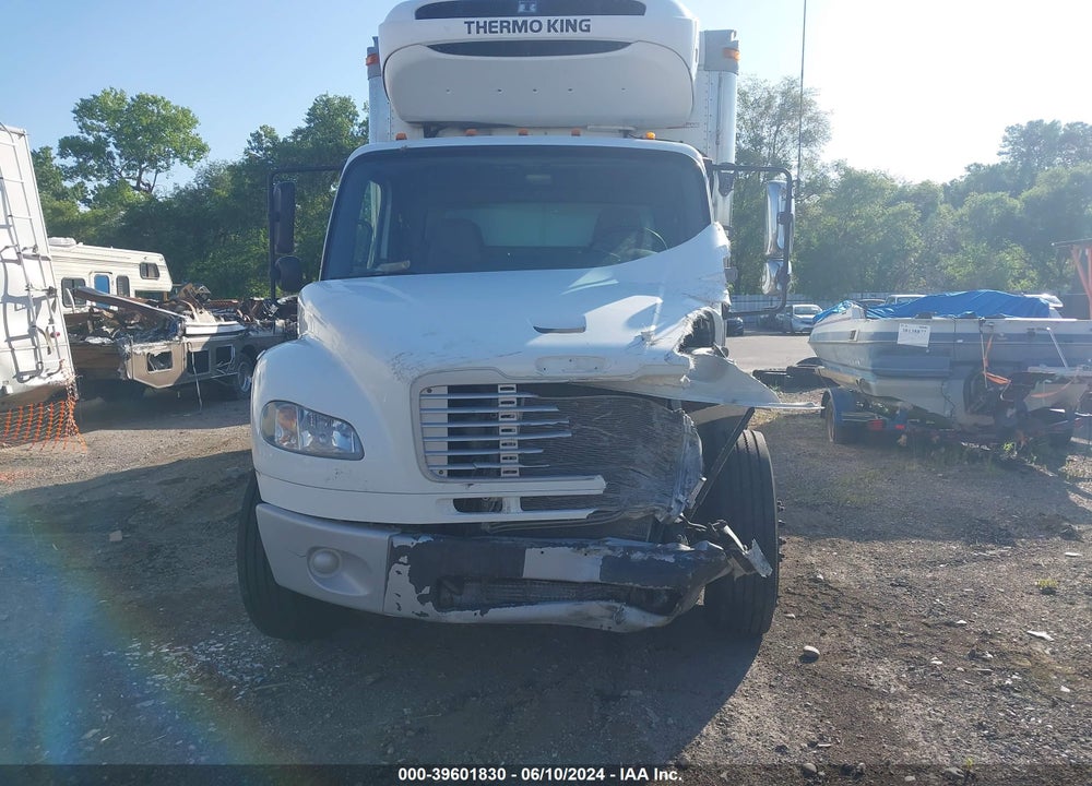2011 FREIGHTLINER M2 106 MEDIUM DUTY VIN: 1FVACXBS3BDAZ4557