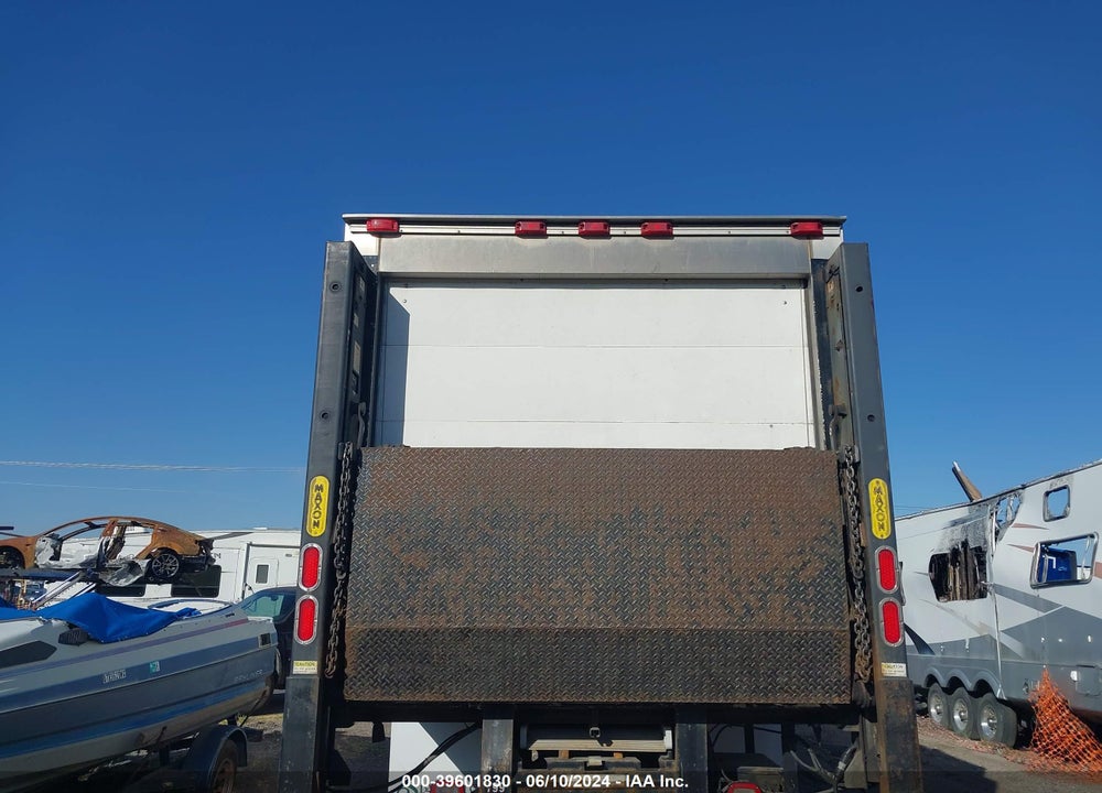 2011 FREIGHTLINER M2 106 MEDIUM DUTY VIN: 1FVACXBS3BDAZ4557