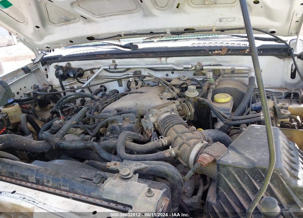 2004 NISSAN XTERRA XE VIN: 5N1ED28T24C646466