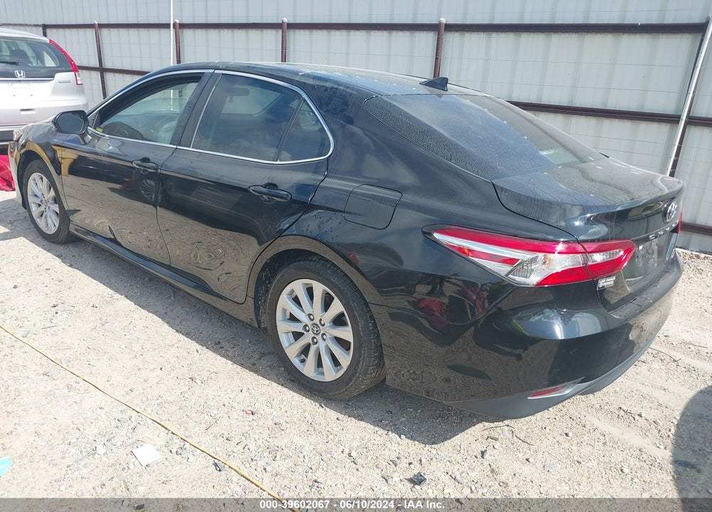 2020 TOYOTA CAMRY LE VIN: 4T1C11AK9LU945215