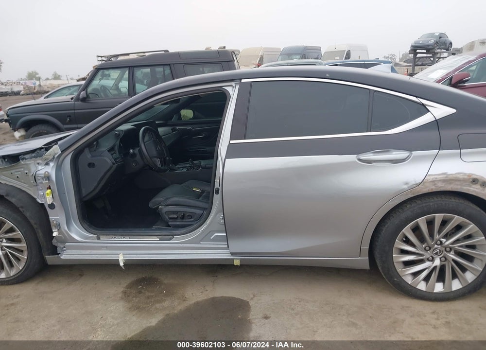 2022 LEXUS ES 300H VIN: 58AEA1C14NU015246