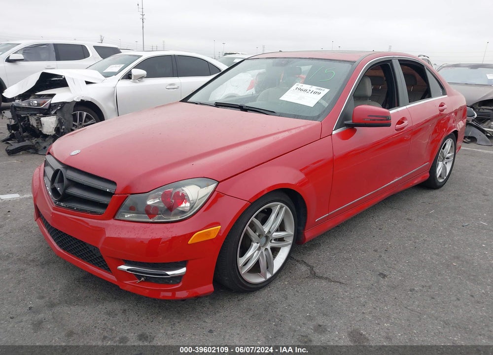 2014 MERCEDES-BENZ C 250 LUXURY/SPORT VIN: WDDGF4HBXEA933311