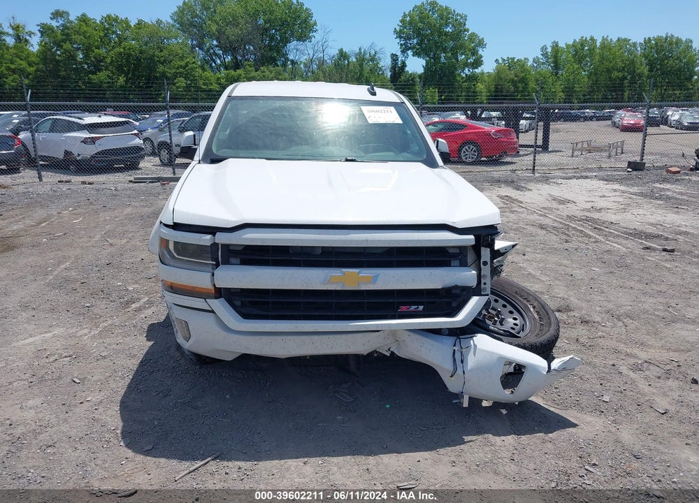 2017 CHEVROLET SILVERADO 1500 2LT VIN: 3GCUKREC4HG105022
