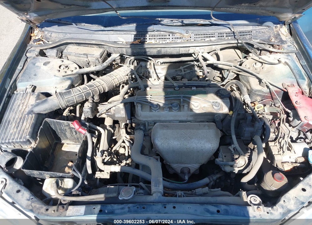 2001 HONDA ACCORD VIN: 1HGCG66831A010463