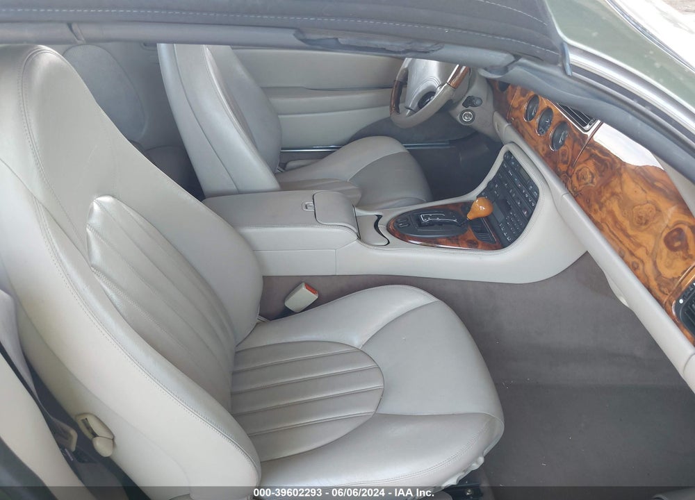 2000 JAGUAR XK8 VIN: SAJJA42C2YNA02643