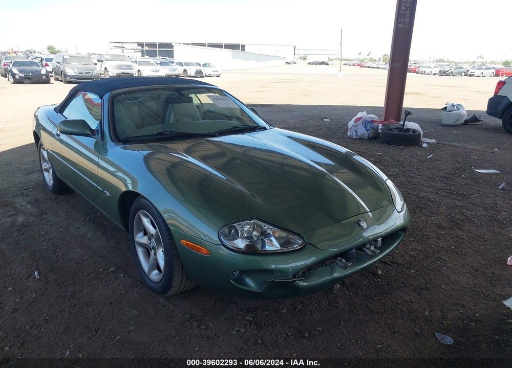 2000 JAGUAR XK8 VIN: SAJJA42C2YNA02643