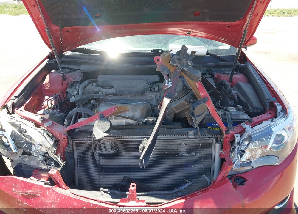 2014 TOYOTA CAMRY SE VIN: 4T1BF1FK4EU810314