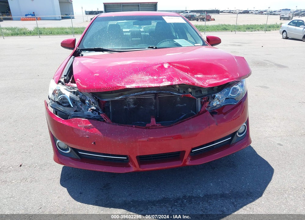 2014 TOYOTA CAMRY SE VIN: 4T1BF1FK4EU810314