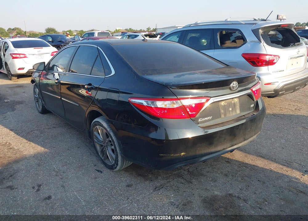 2015 TOYOTA CAMRY SE VIN: 4T1BF1FK8FU035937