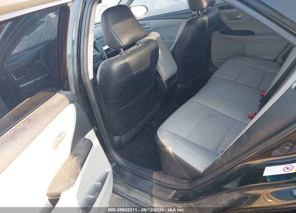 2015 TOYOTA CAMRY SE VIN: 4T1BF1FK8FU035937