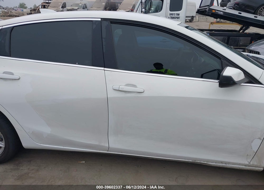 2019 CHEVROLET MALIBU LT VIN: 1G1ZD5ST8KF160281