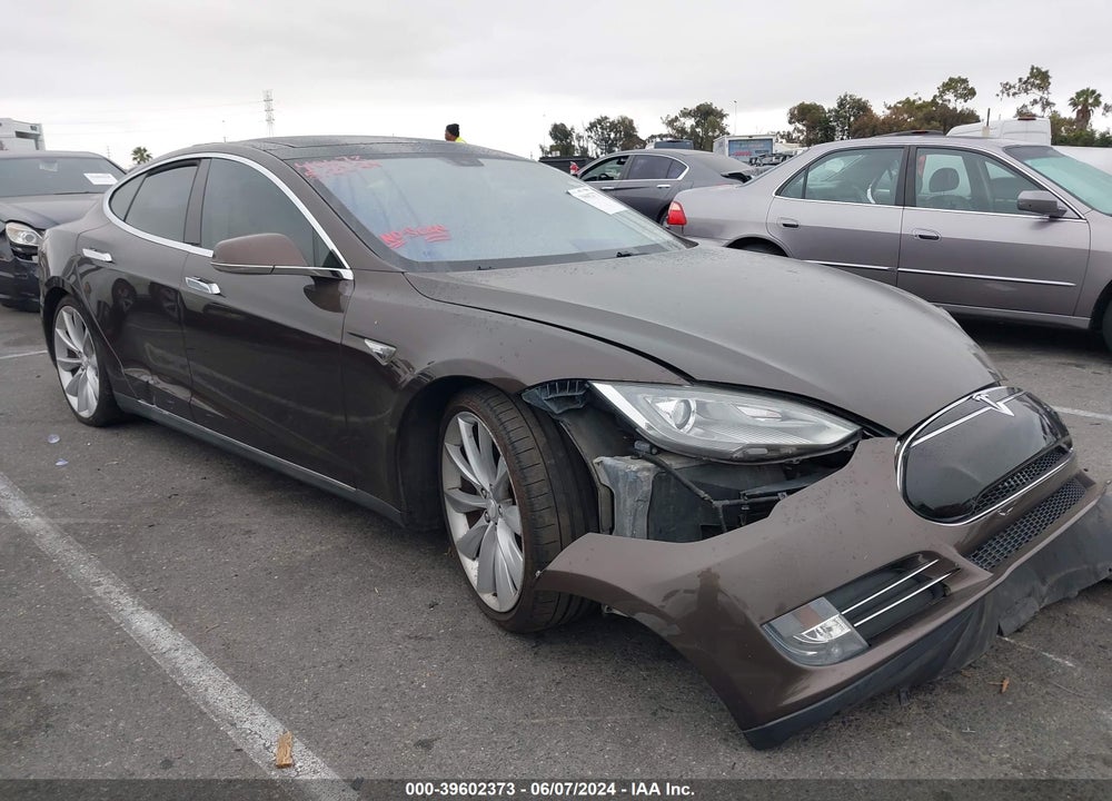 2013 TESLA MODEL S PERFORMANCE VIN: 5YJSA1CP0DFP04551