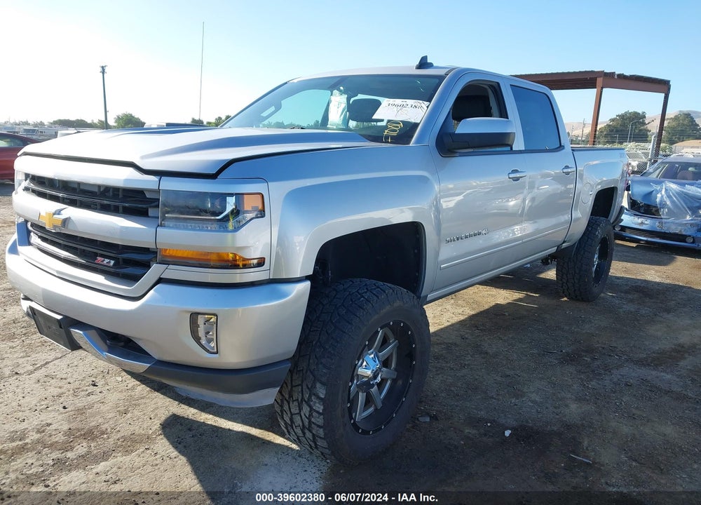 2017 CHEVROLET SILVERADO 1500 2LT VIN: 3GCUKREC6HG217787
