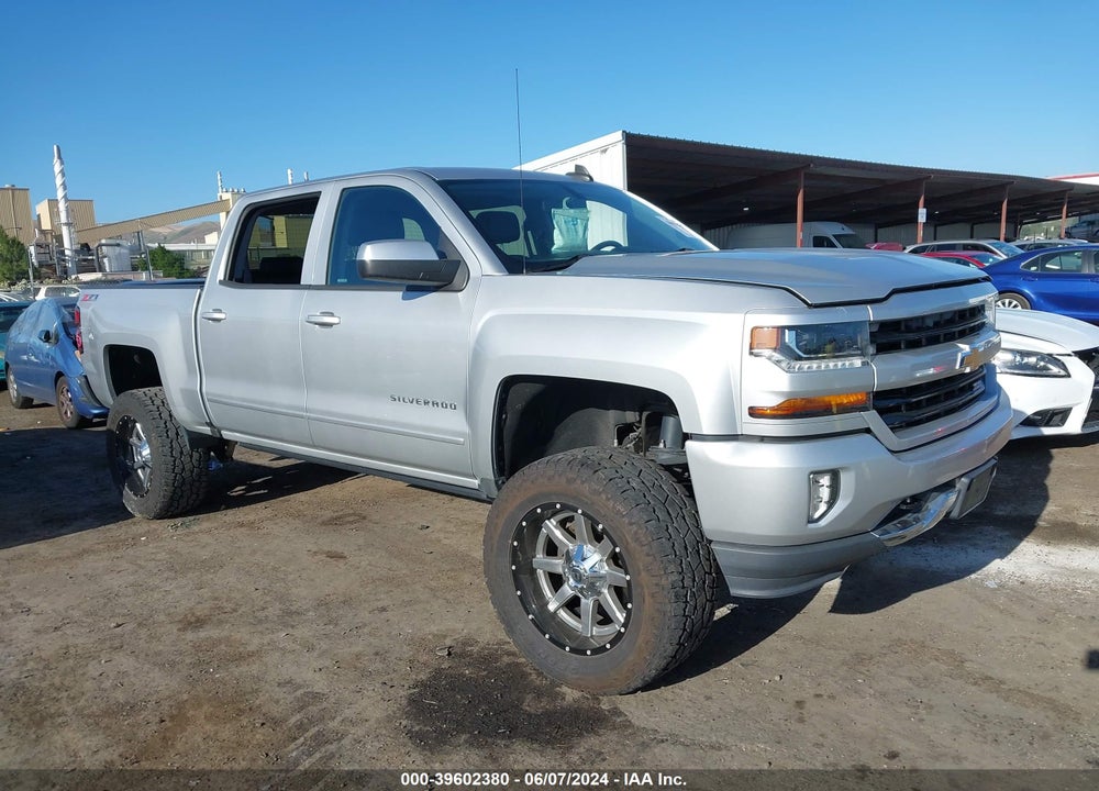 2017 CHEVROLET SILVERADO 1500 2LT VIN: 3GCUKREC6HG217787