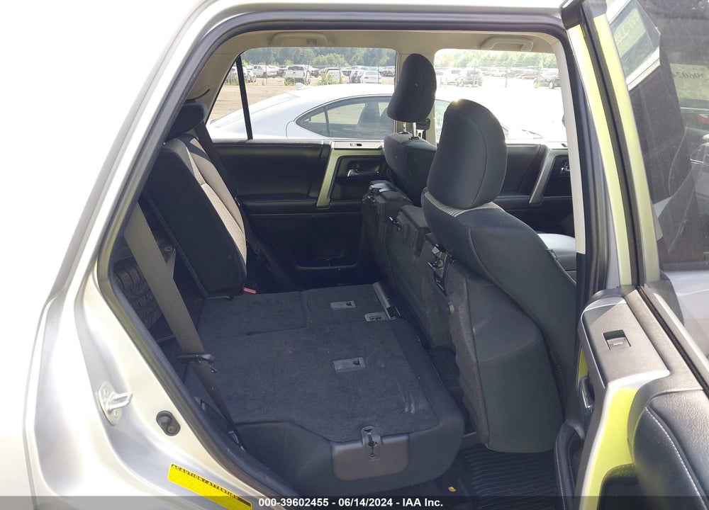 2018 TOYOTA 4RUNNER SR5 VIN: JTEBU5JR2J5588166