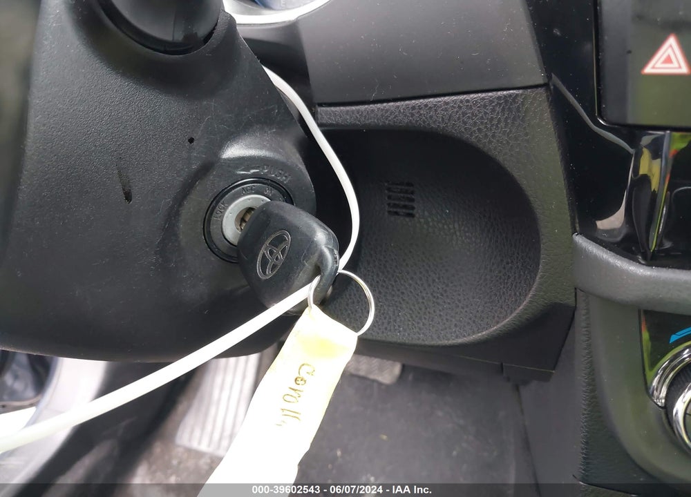 2014 TOYOTA COROLLA S PLUS VIN: 5YFBURHEXEP081409