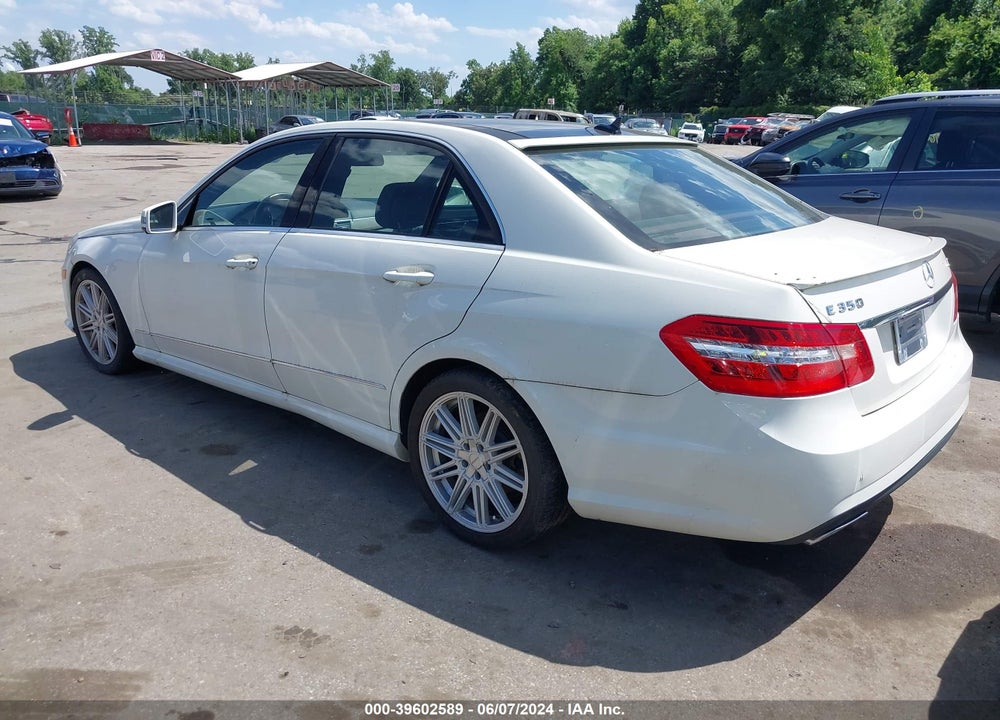 2010 MERCEDES-BENZ E 350 4MATIC VIN: WDDHF8HB6AA123440