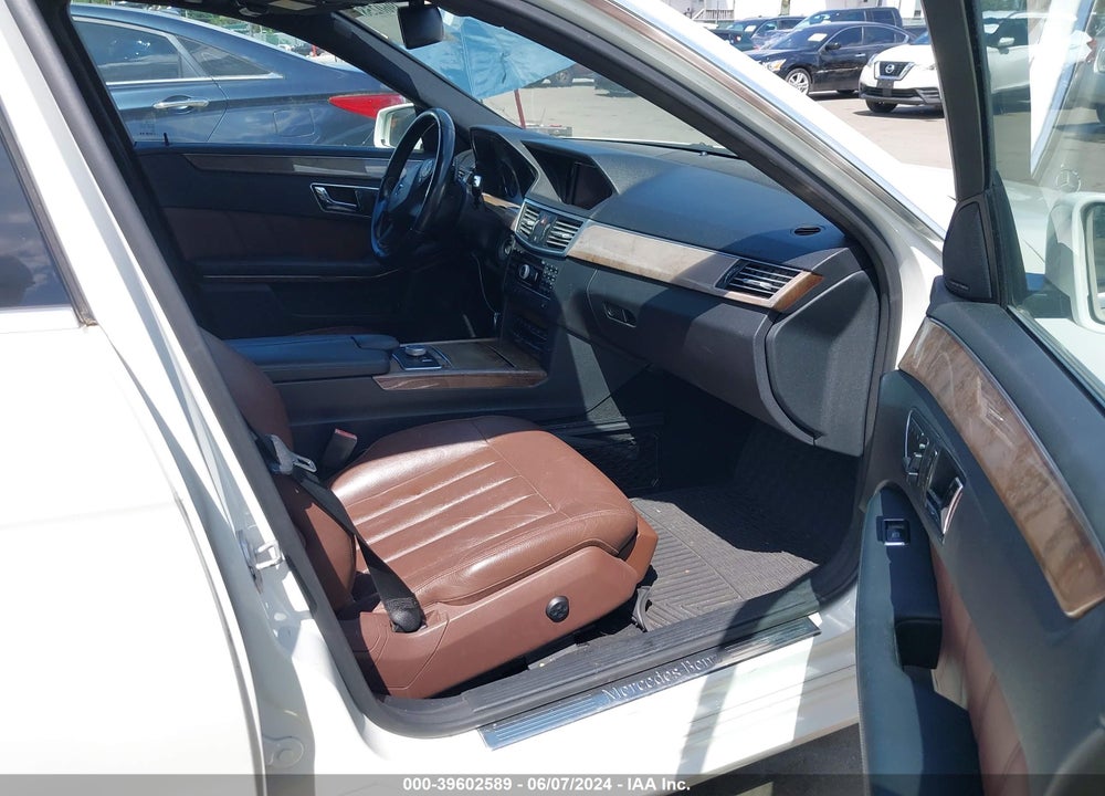 2010 MERCEDES-BENZ E 350 4MATIC VIN: WDDHF8HB6AA123440