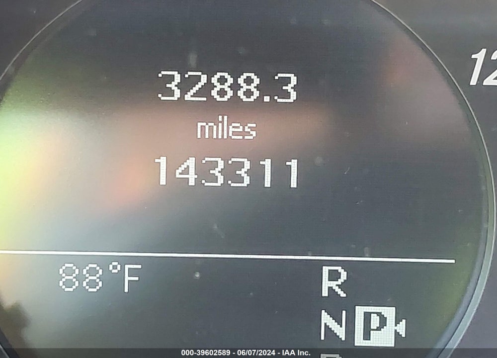 2010 MERCEDES-BENZ E 350 4MATIC VIN: WDDHF8HB6AA123440