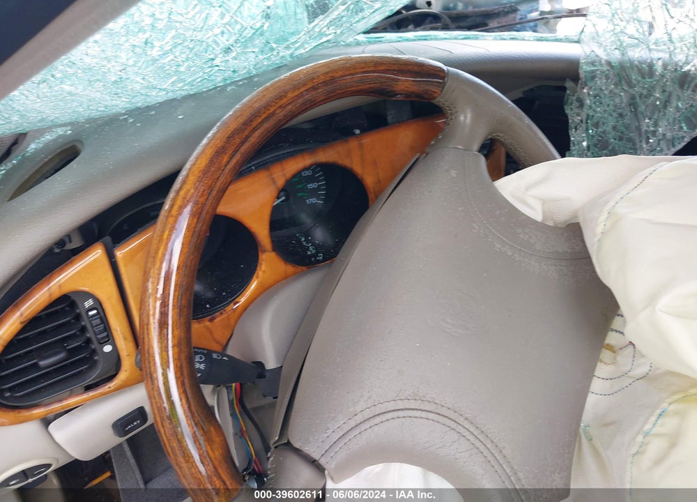 2000 JAGUAR XK8 VIN: SAJJA41C7YNA02218