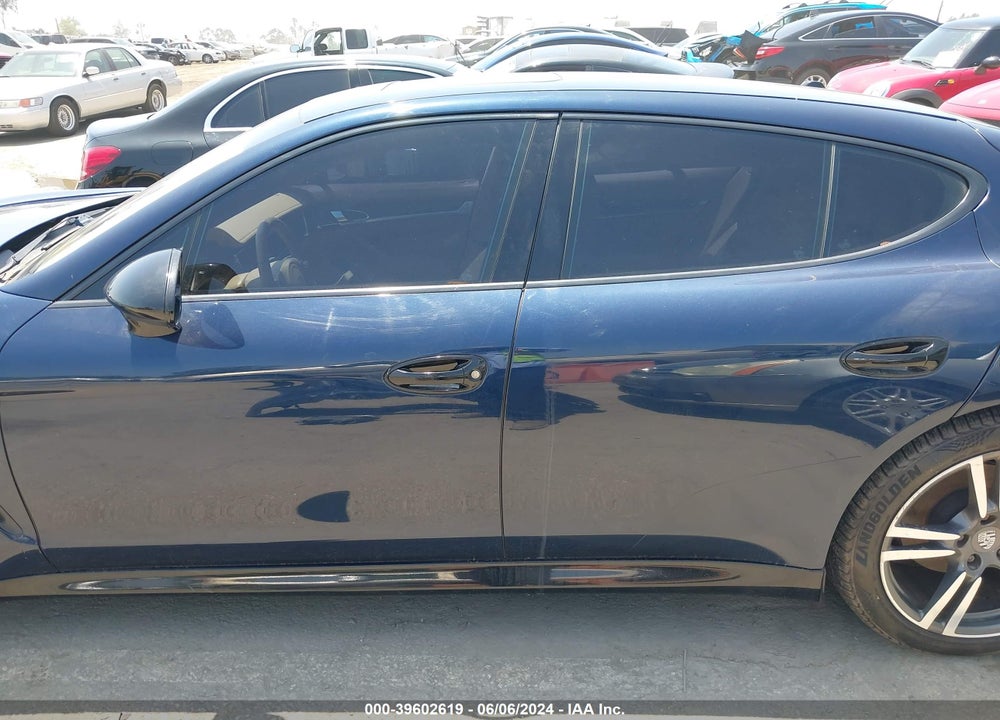 2011 PORSCHE PANAMERA 4 VIN: WP0AA2A76BL011658