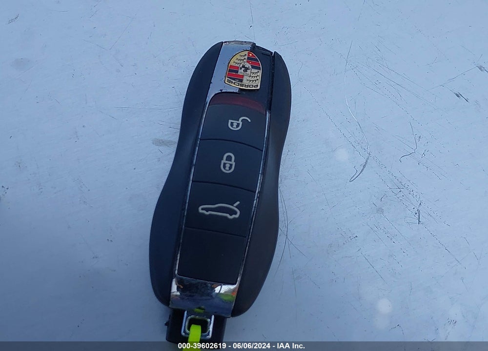 2011 PORSCHE PANAMERA 4 VIN: WP0AA2A76BL011658