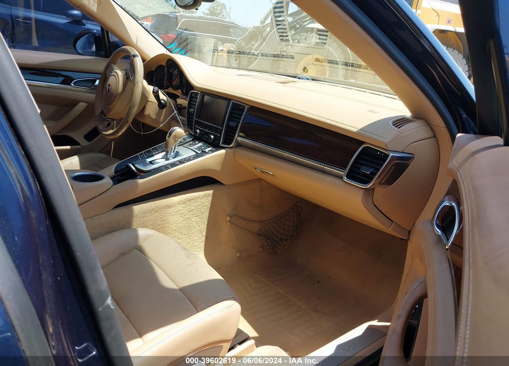 2011 PORSCHE PANAMERA 4 VIN: WP0AA2A76BL011658