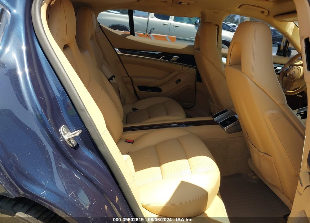 2011 PORSCHE PANAMERA 4 VIN: WP0AA2A76BL011658