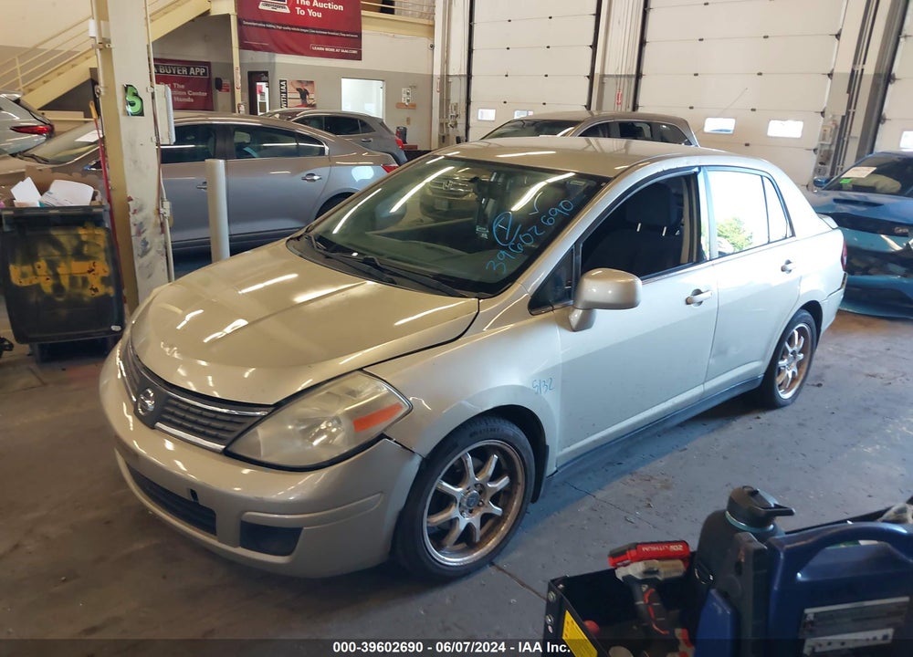 2008 NISSAN VERSA VIN: 3N1BC11E38L413242
