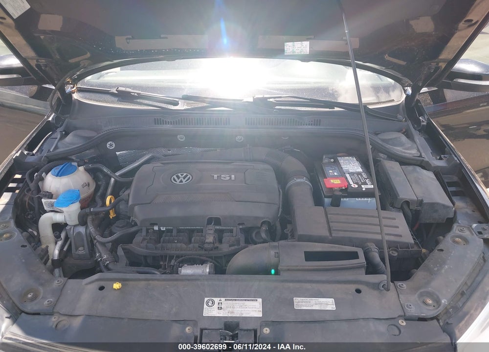 2015 VOLKSWAGEN JETTA 1.8T SE VIN: 3VWD17AJ7FM263801