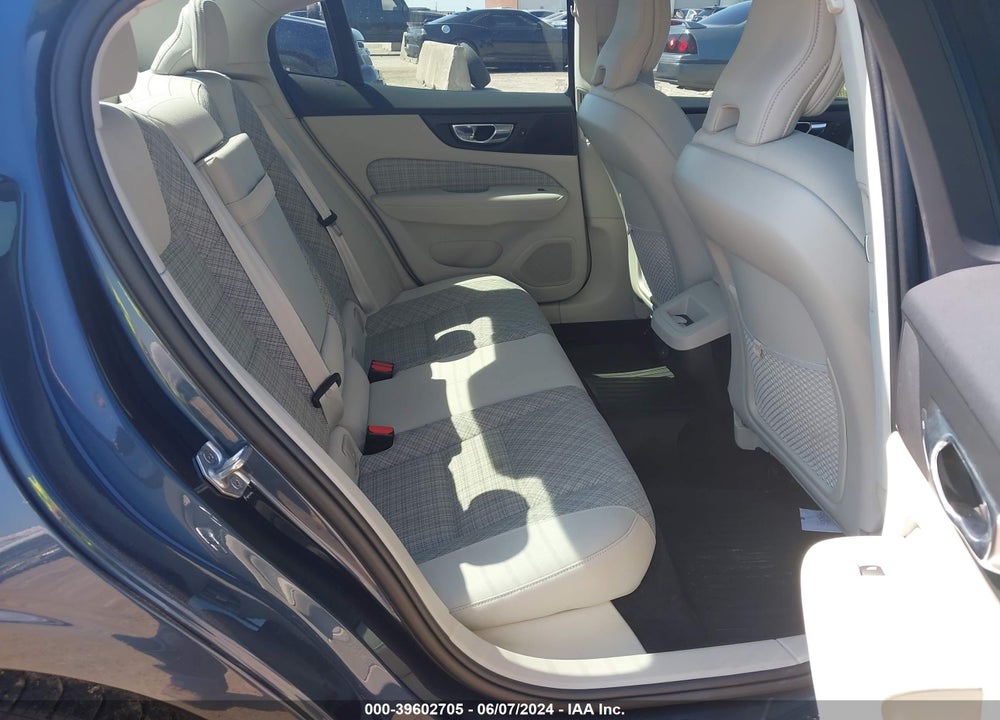2022 VOLVO S60 B5 MOMENTUM VIN: 7JRL12FZ6NG178068