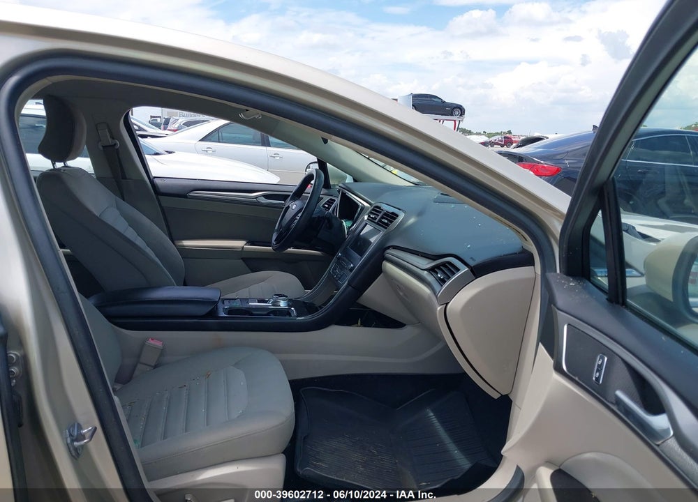 2017 FORD FUSION SE VIN: 3FA6P0HDXHR346779