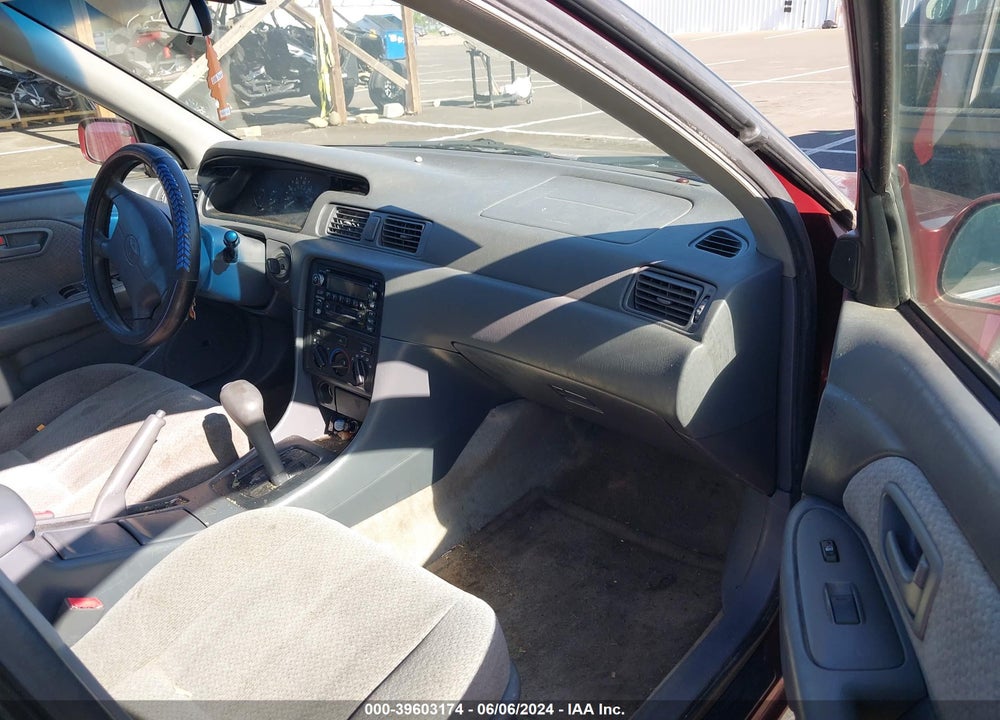 2001 TOYOTA CAMRY LE V6 VIN: JT2BF22K310302376