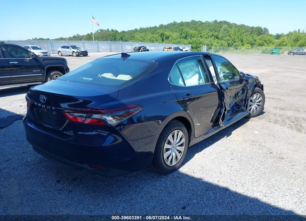 2022 TOYOTA CAMRY LE HYBRID VIN: 4T1C31AK2NU590773