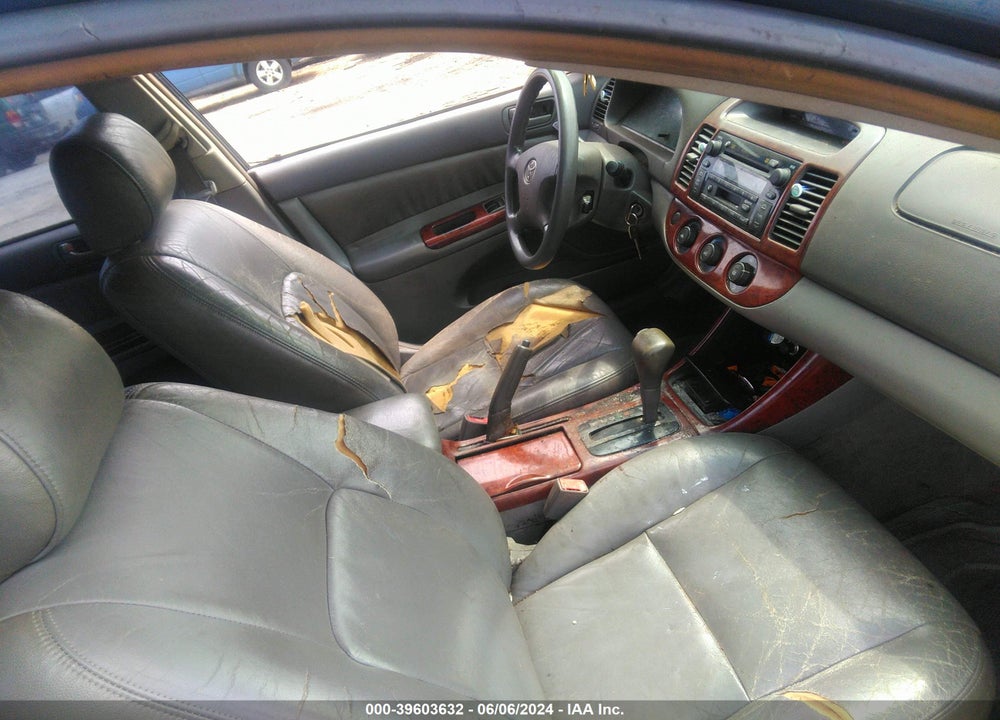 2002 TOYOTA CAMRY LE VIN: 4T1BE32K12U571434