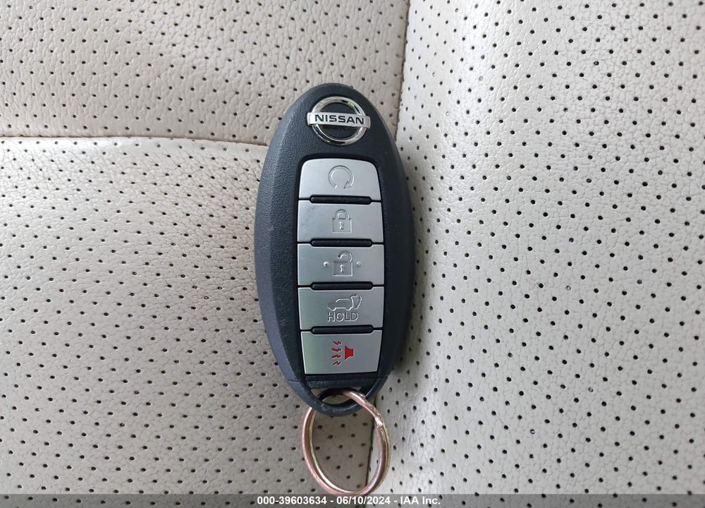 2018 NISSAN MURANO PLATINUM VIN: 5N1AZ2MH3JN155972