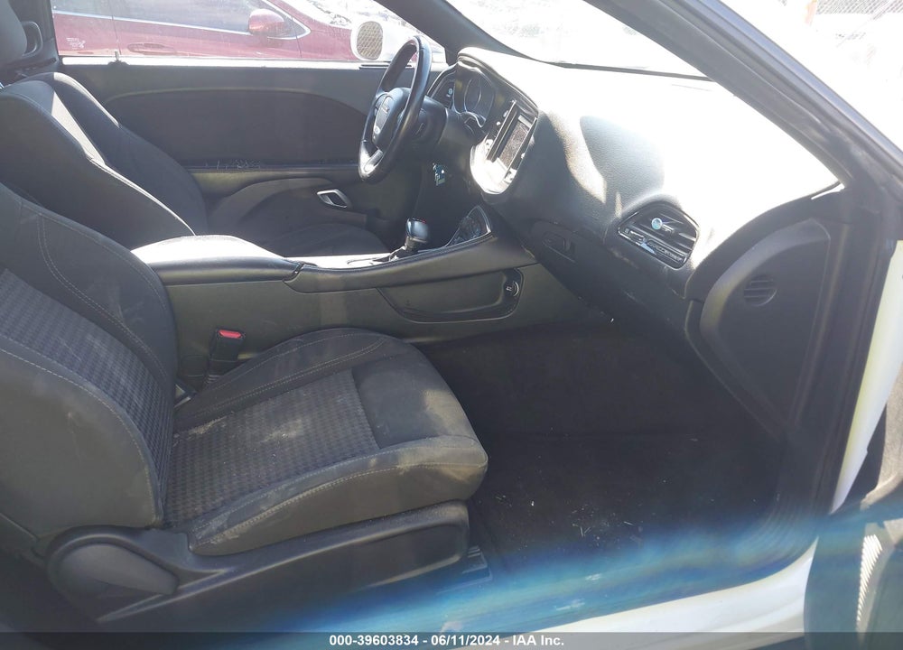 2019 DODGE CHALLENGER SXT VIN: 2C3CDZAG6KH524774