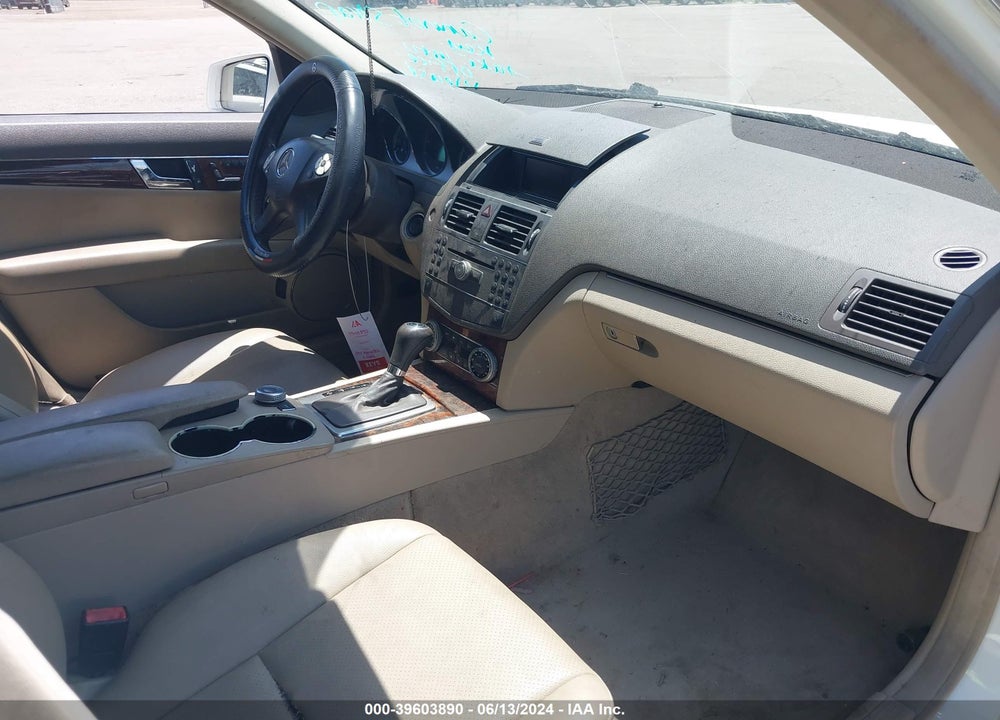 2010 MERCEDES-BENZ C 300 VIN: WDDGF8BB5AF453898