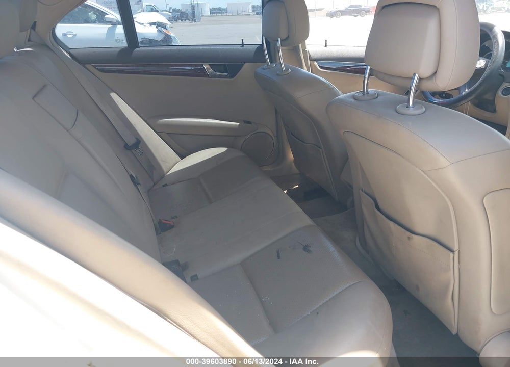 2010 MERCEDES-BENZ C 300 VIN: WDDGF8BB5AF453898