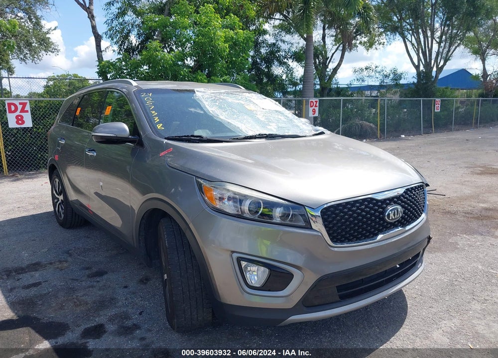 2018 KIA SORENTO 3.3L EX VIN: 5XYPH4A56JG385374